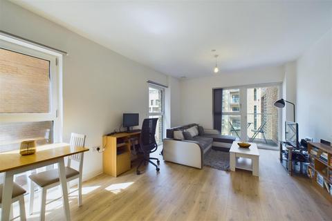 1 bedroom flat for sale, Paynter House, Upton Gardens, Shipbuilding Way, London, E13