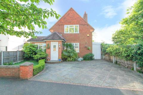 76 West Avenue, Wallington, SM6 8PH