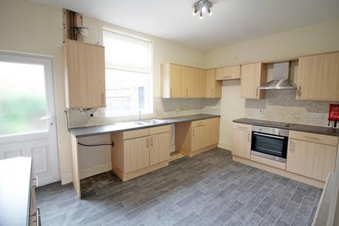3 bedroom semi-detached house to rent, Harold Street, Manchester M25