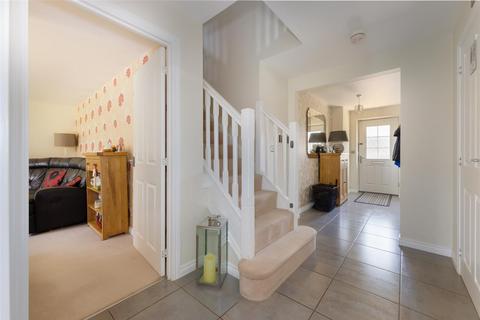 51 Brackley Crescent, Warwick, CV34 6XT