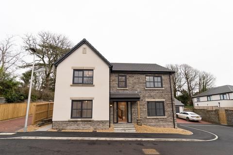 4 bedroom detached house for sale, Pen-Y-Fai Gardens, Llanelli SA15