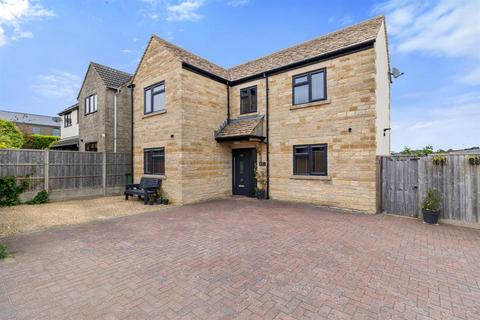3 bedroom detached house for sale, Autumn House, Nympsfield Road, Nailsworth, GL6 0EL