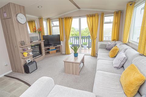 2 bedroom detached bungalow for sale, Limetree Holiday Park, Buxton SK17