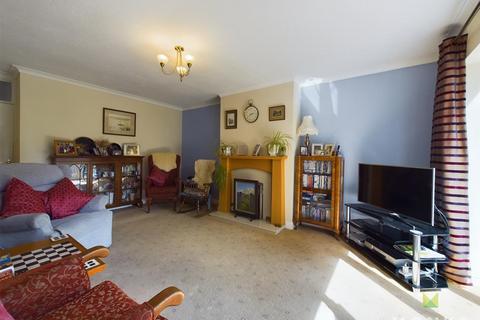 3 bedroom detached bungalow for sale, Hampton Close, Oswestry
