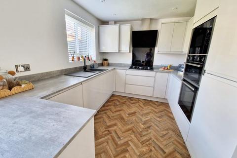 3 Pant Hendre, Pencoed, Bridgend, CF35 6LN