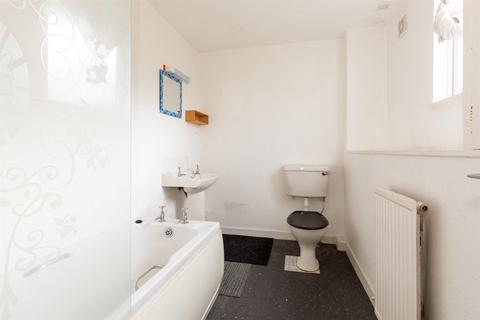 1 bedroom end of terrace house for sale, 124 High Street, Grantown on Spey