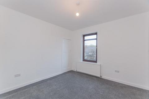 2 bedroom flat to rent, Gartmorn Road, Sauchie