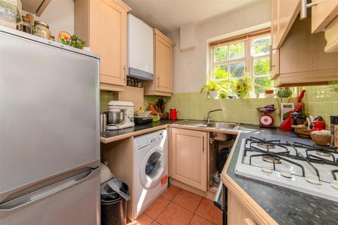 1 bedroom flat for sale, Neale Close, London