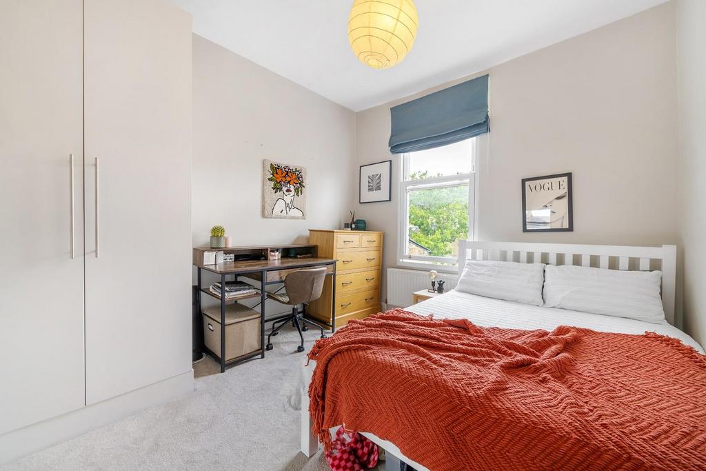 Bedroom 2.jpg