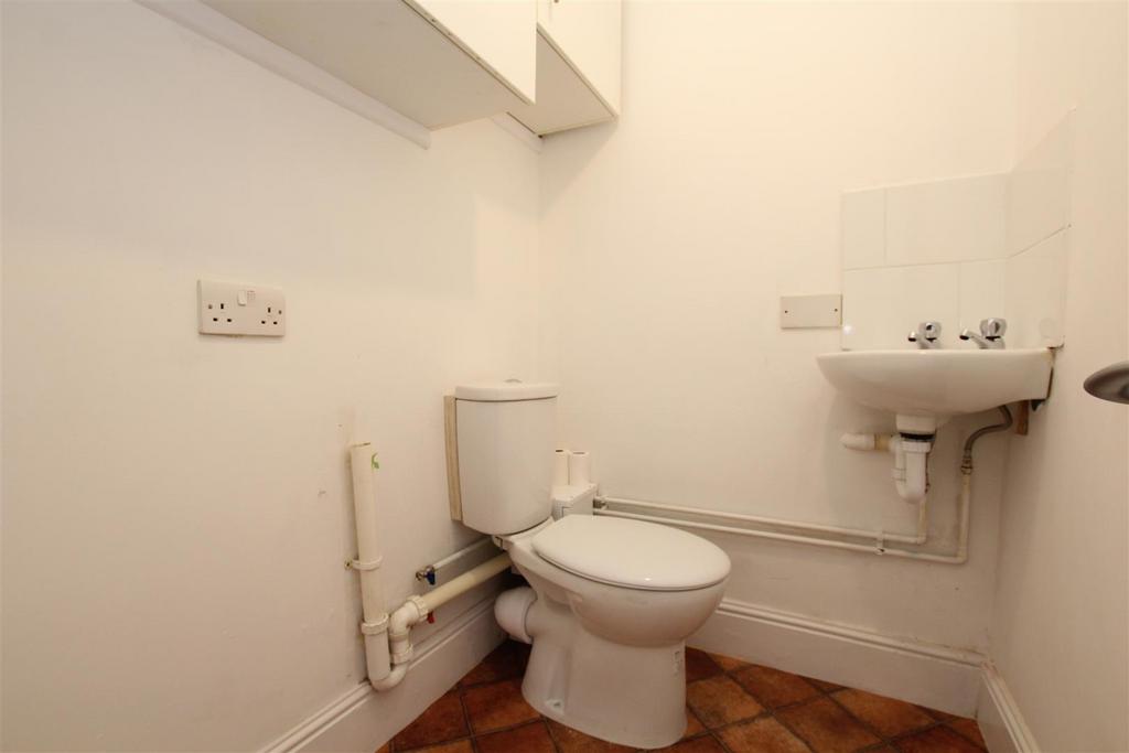 Cloakroom / Utility Room