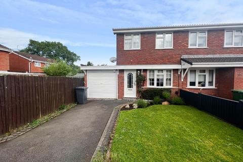 2 bedroom semi-detached house for sale, Michaelwood Close, Webheath, Redditch