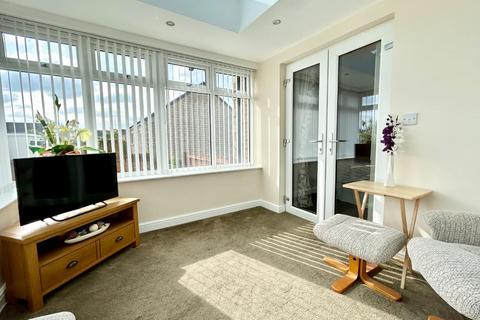 18 Greenside Close, Thurnscoe, Rotherham, S63 0AY