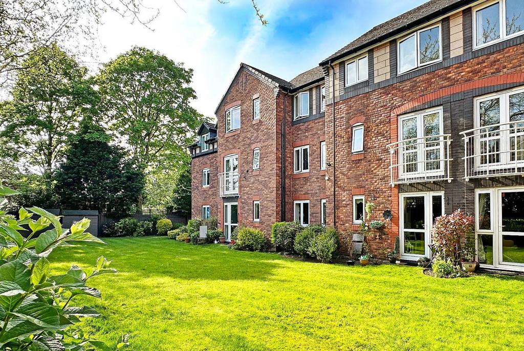 Park Road, Timperley, Altrincham 1 bed retirement property for sale £