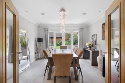 5 bedroom detached house for sale, Furlong Drive, Ascot