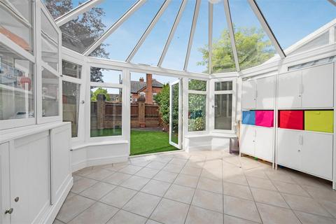 7 Guards Court, Ascot, SL5 0ES