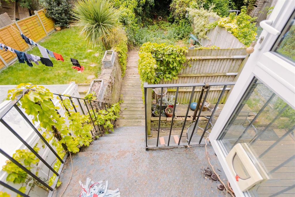 MB wray crescent finsbury park visit 2 davies davi