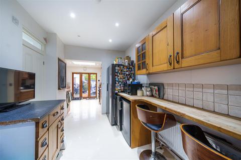 4 bedroom end of terrace house for sale, Portland Road, London