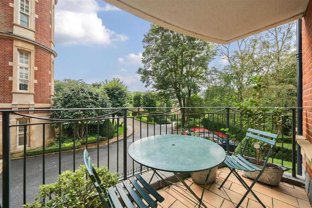 Mount Vernon, Hampstead Village, NW3 2 bed flat for sale £1,850,000