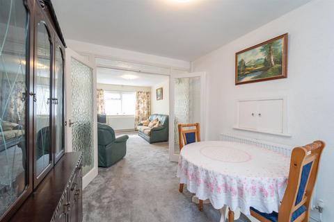 9 Cornbrook Grove, Manchester, M16 7PQ