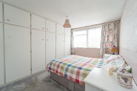 9 Cornbrook Grove, Manchester, M16 7PQ