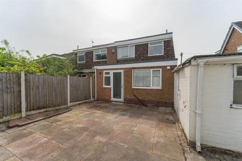 9 Cornbrook Grove, Manchester, M16 7PQ