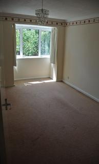 1 bedroom flat to rent, Oaklands Court, Somerstown, Chichester PO19 6AF