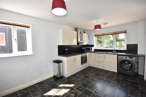 2 bedroom semi-detached house for sale, Beacon Hill Road, Newark