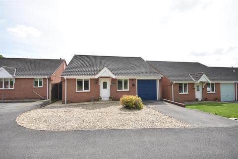 2 bedroom detached bungalow for sale, Side Row, Newark