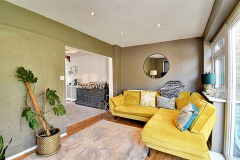 3 bedroom end of terrace house for sale, Downfield Road, Hertford Heath SG13