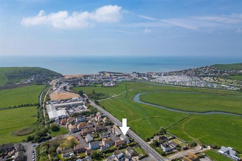 4 bedroom detached house for sale, Meadowlands, Bridport