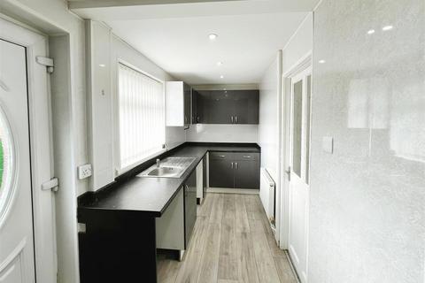 2 bedroom house to rent, Galashiels Road, Sunderland