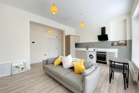 1 bedroom flat for sale, Water Street, Pembroke Dock