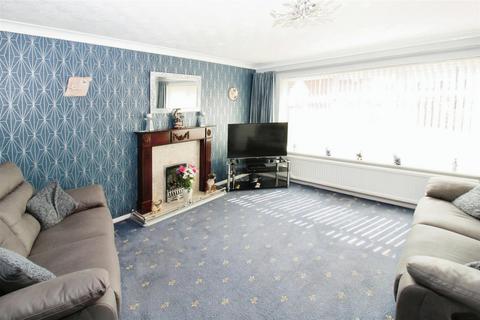 4 bedroom detached house for sale, Grosmont Close, Hull