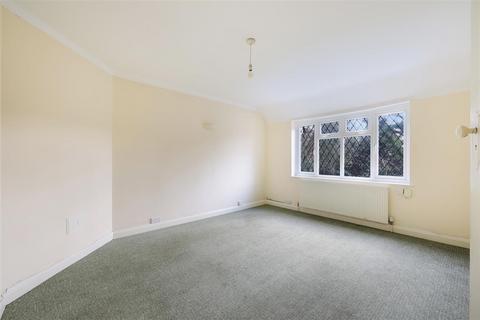 2 bedroom maisonette to rent, Chipstead Station Parade, Chipstead, Coulsdon