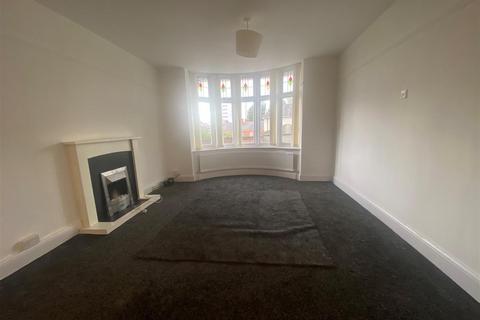 4 bedroom house to rent, Follyhouse Lane, Walsall