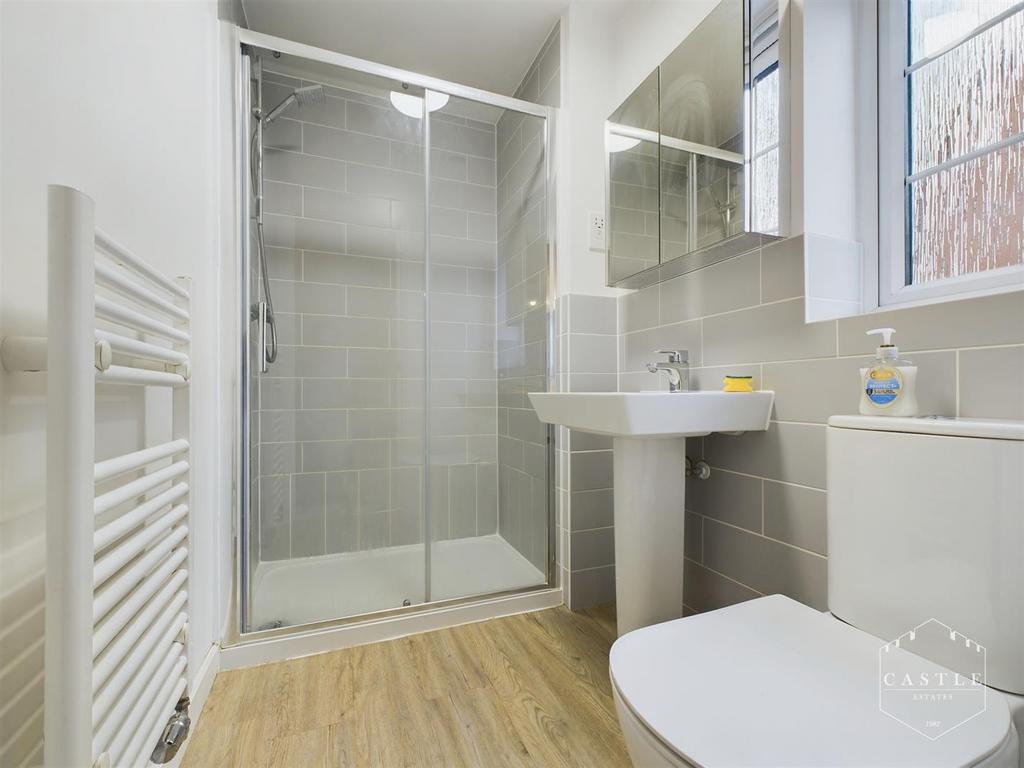 Ensuite shower room