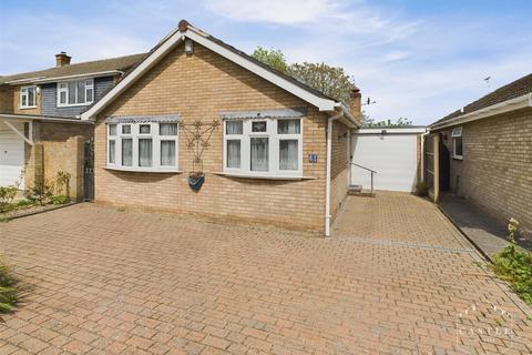 2 bedroom detached bungalow for sale, Laneside Drive, Hinckley