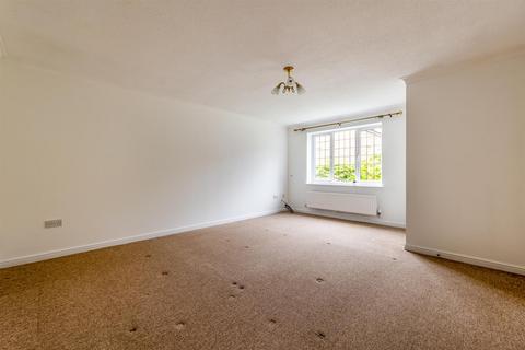 3 bedroom detached house for sale, Beach Close, Evesham