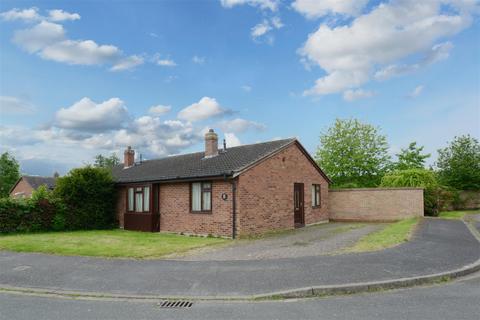 2 bedroom semi-detached bungalow for sale, Weald Drive, Monkmoor, Shrewsbury