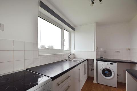 2 bedroom apartment to rent, Willmott Close, Bristol