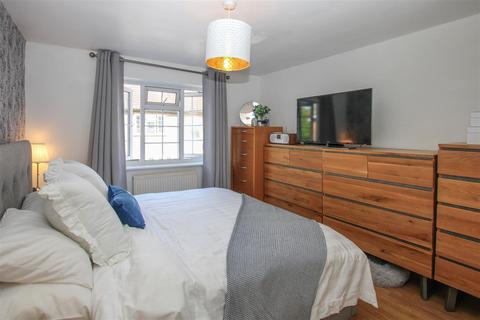 11 Sussex Road, Warley, Brentwood, CM14 5JQ