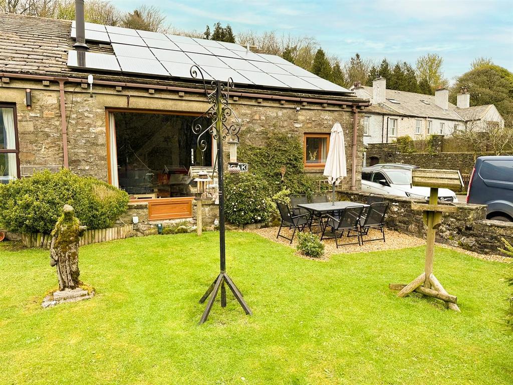 Low Green, Buckden, Skipton 3 bed end of terrace house for sale £285,000