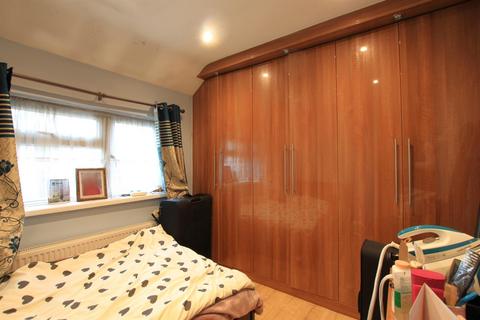 48 Charter Crescent, Hounslow, TW4 6AY