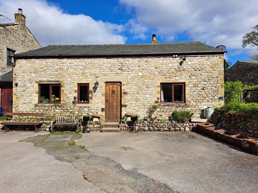 Kettlewell, Skipton 2 bed semidetached bungalow for sale £375,000