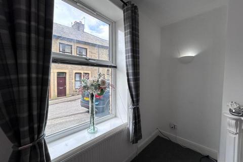 2 bedroom terraced house to rent, St. James Row, Rawtenstall, BB4