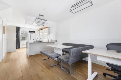 1 Clay Farm Drive, Trumpington, Cambridge, CB2 9BX