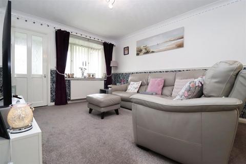 3 bedroom semi-detached house for sale, Ford Place, Stockton on Tees, TS18 2RX