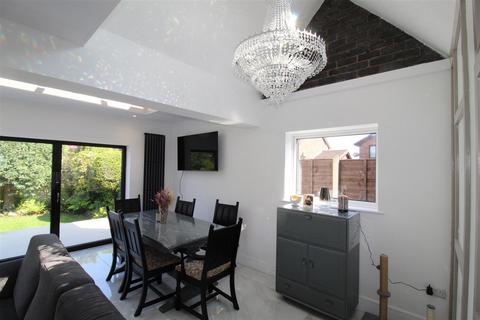 9 Elmwood Close, Bolton, BL5 1HF