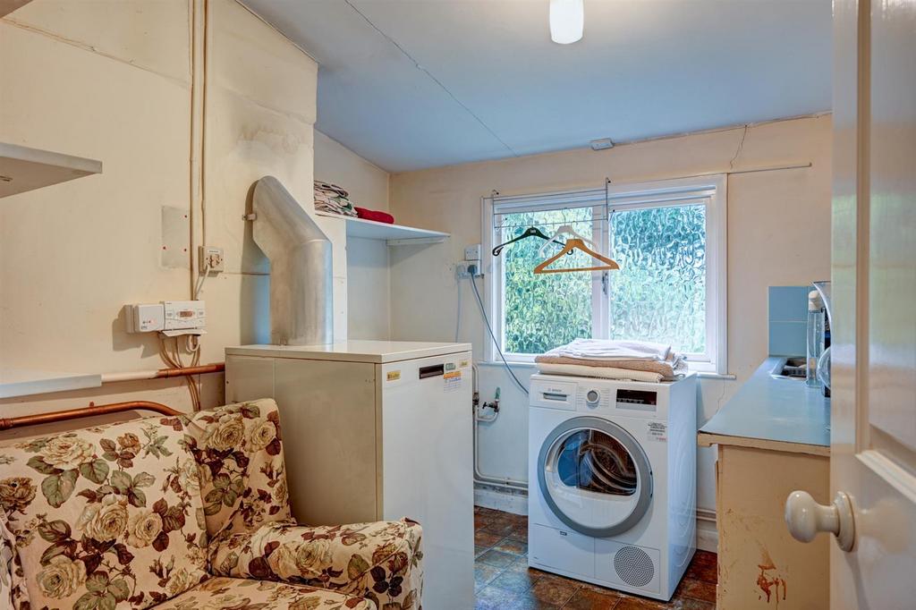 Utility Room.jpg