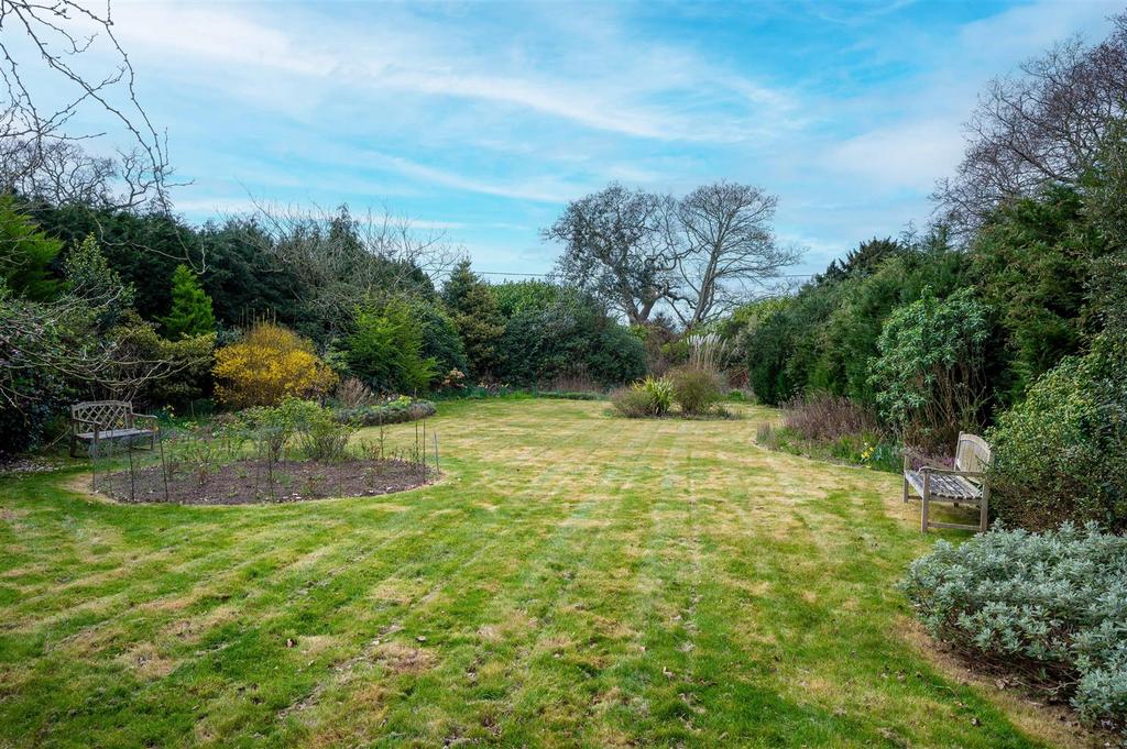 Front Garden.jpg